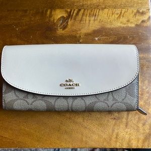 New Coach Signature PVC Slim Envelop Wallet F54022- Khai Platinum